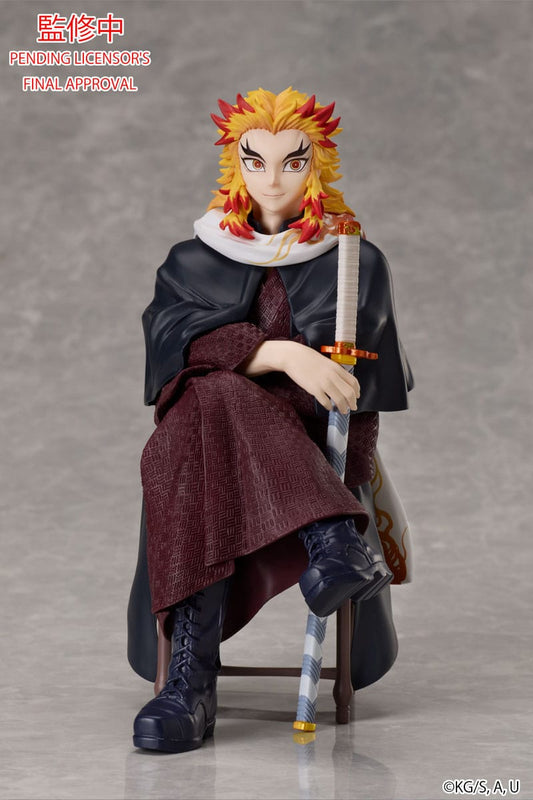 Demon Slayer – Kyojuro Rengoku Sitzende Sammlerstatue | 16 cm