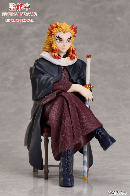 Demon Slayer – Kyojuro Rengoku Sitzende Sammlerstatue | 16 cm