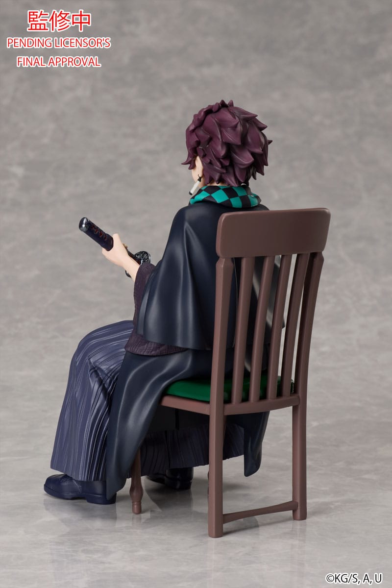 Tanjiro Kamado Figur – Sitzende Pose | Demon Slayer | 15 cm