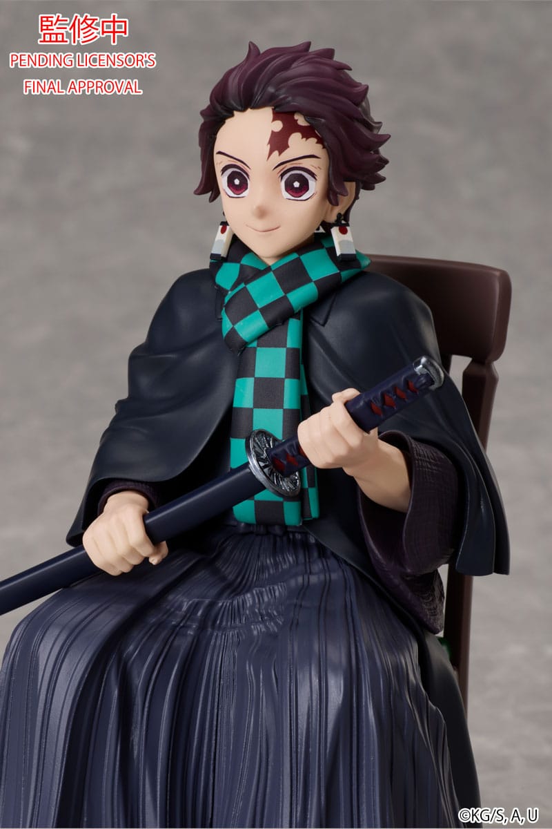 Tanjiro Kamado Figur – Sitzende Pose | Demon Slayer | 15 cm